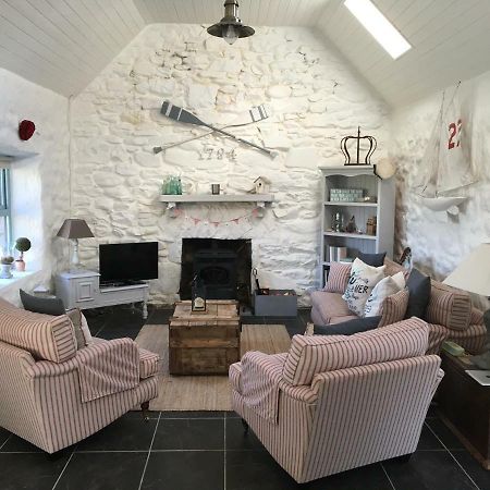 The Old Beach Cottage, Achill Doogort エクステリア 写真