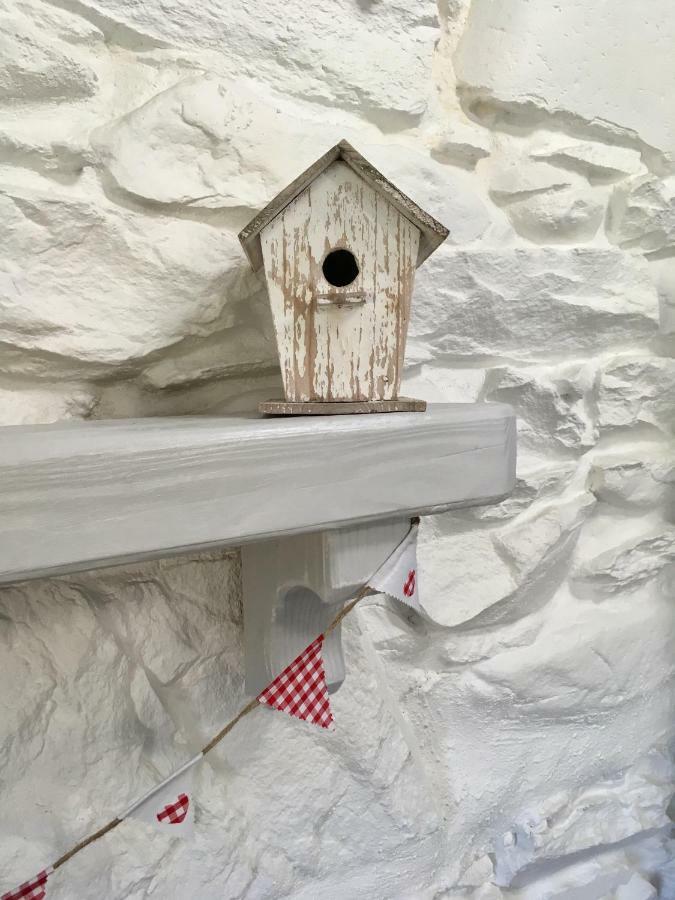 The Old Beach Cottage, Achill Doogort エクステリア 写真